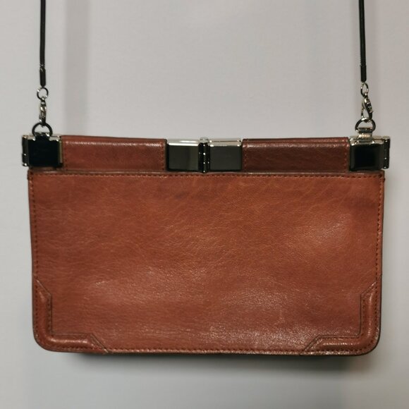 Unique Cognac/Silver Hinged Crossbody EUC #242 - Picture 2 of 10